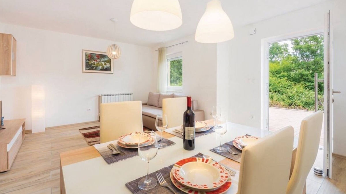 Sarsoni Apartment | One bedroom apartment with terrace Rijeka (A-18146-a)