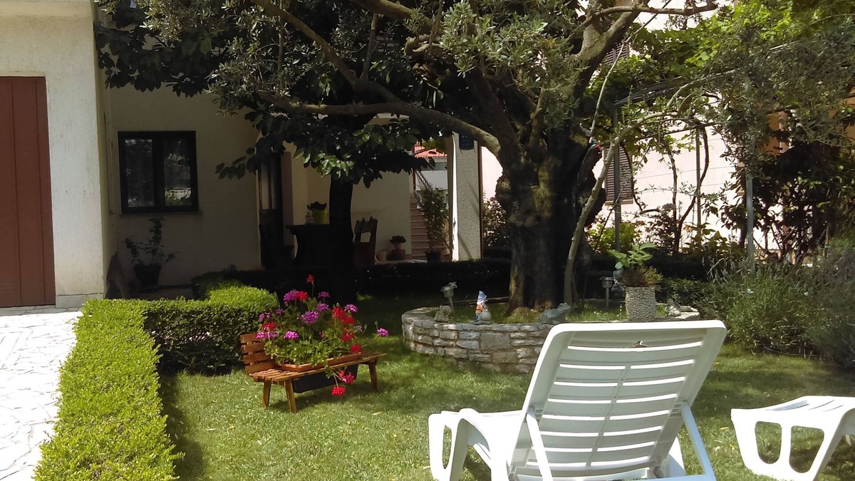 Valbandon Apartment | One bedroom apartment with balcony Fažana (A-12862-a)
