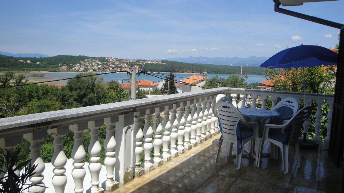 Soline Apartment | One-bedroom Apartment with Sea View Kutlesa