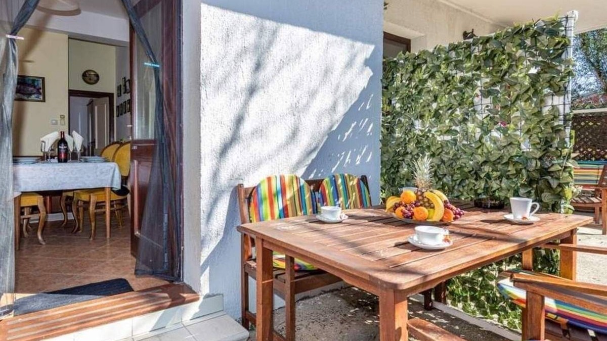 Selce Apartment | One bedroom apartment with terrace Selce, Crikvenica (A-5477-b)