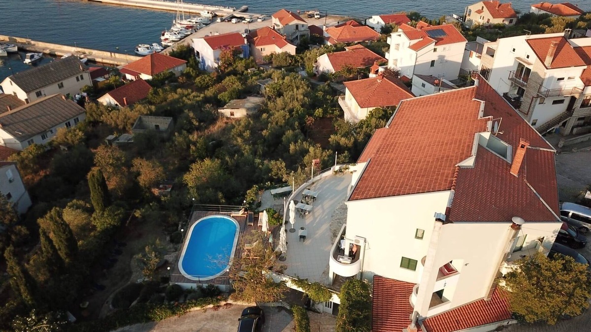 Kali Apartment | One bedroom apartment with balcony and sea view Kali, Ugljan (A-14116-c)
