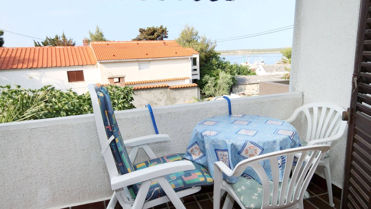 Kosljun Apartment | One bedroom apartment with terrace and sea view Košljun, Pag (A-3321-b)