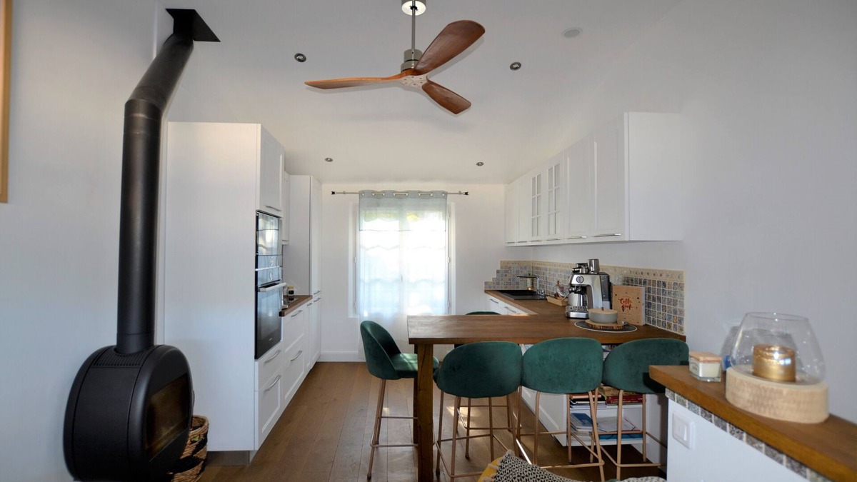 Meyrargues Apartment | One bedroom appartment with rooftop - 15 min from Aix-en-Provence