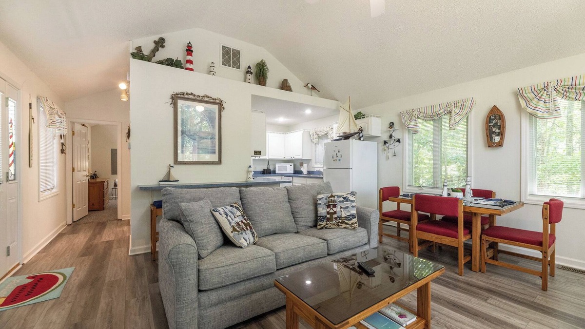 Grand Rivers Condo | One Bedroom Bayside Condo