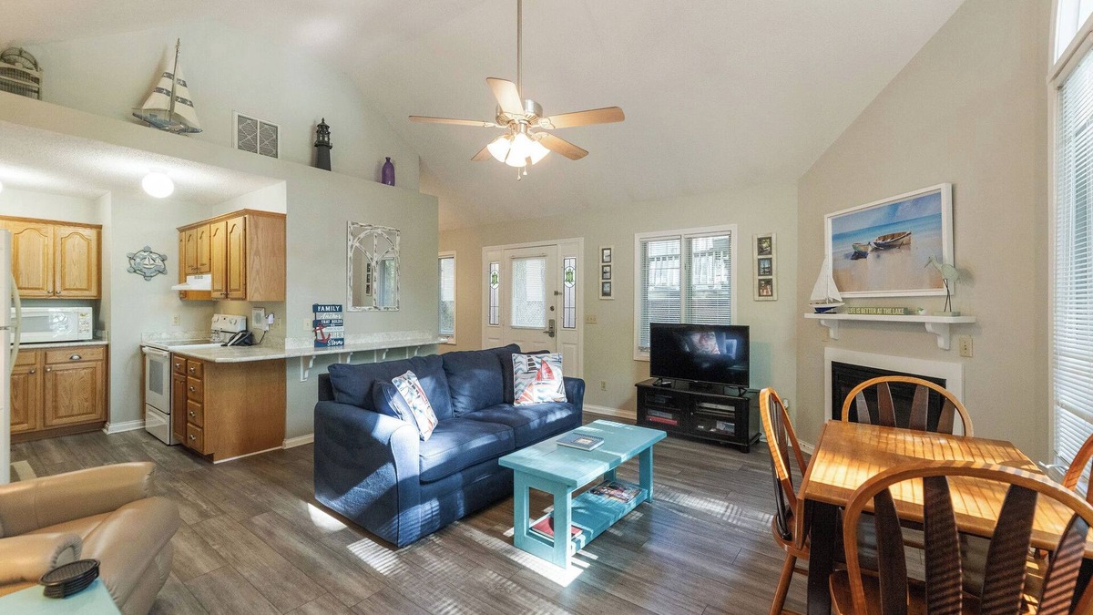 Grand Rivers Condo | One Bedroom Bayside Condo