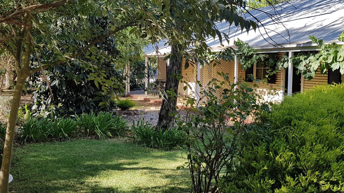 Upper Wakefield Bed & Breakfast | One bedroom cottage in the beautiful Clare Valley
