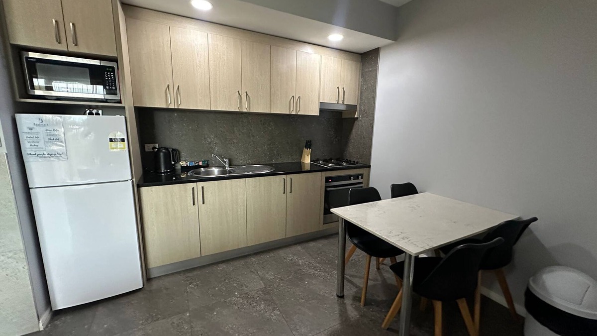Hamilton Apartment | One Bedroom Deluxe Apartment