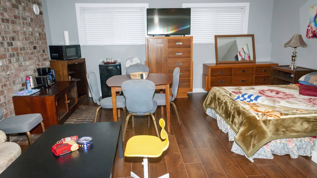 Abbotsford House | ONE BEDROOM ENSUITE - QUEENS DEN