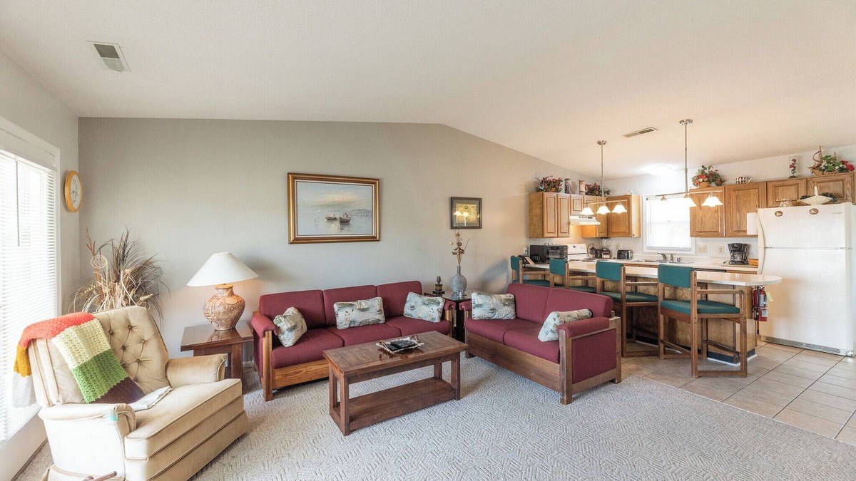 Grand Rivers Condo | One Bedroom Harbor View Condo