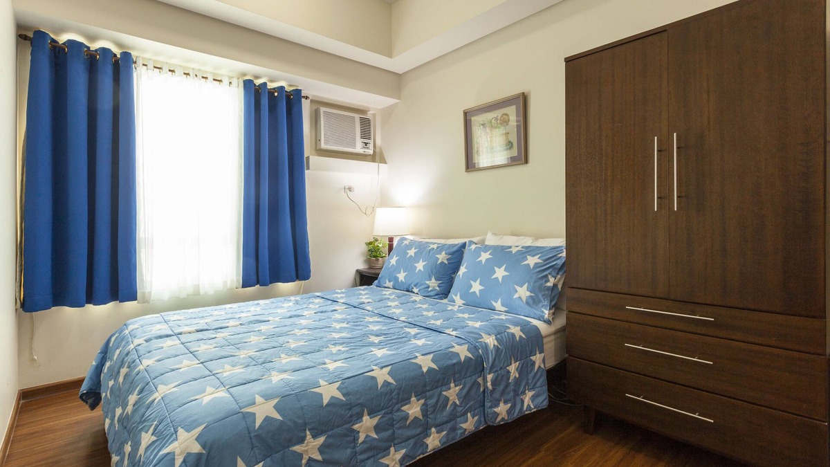 Legazpi Village Condo | One Bedroom Home/Office with Parking in Makati