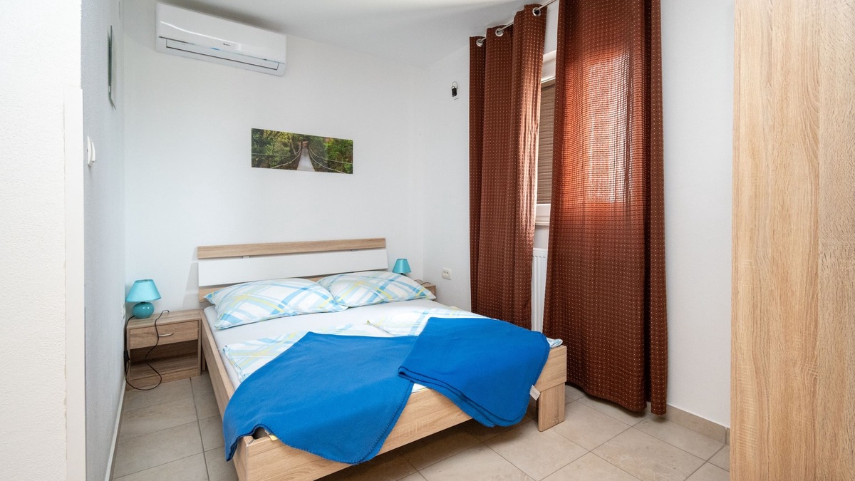 Sibuljina Apartment | One bedroom apartment with balcony and sea view Tribanj Šibuljina, Paklenica (A-17818-c)