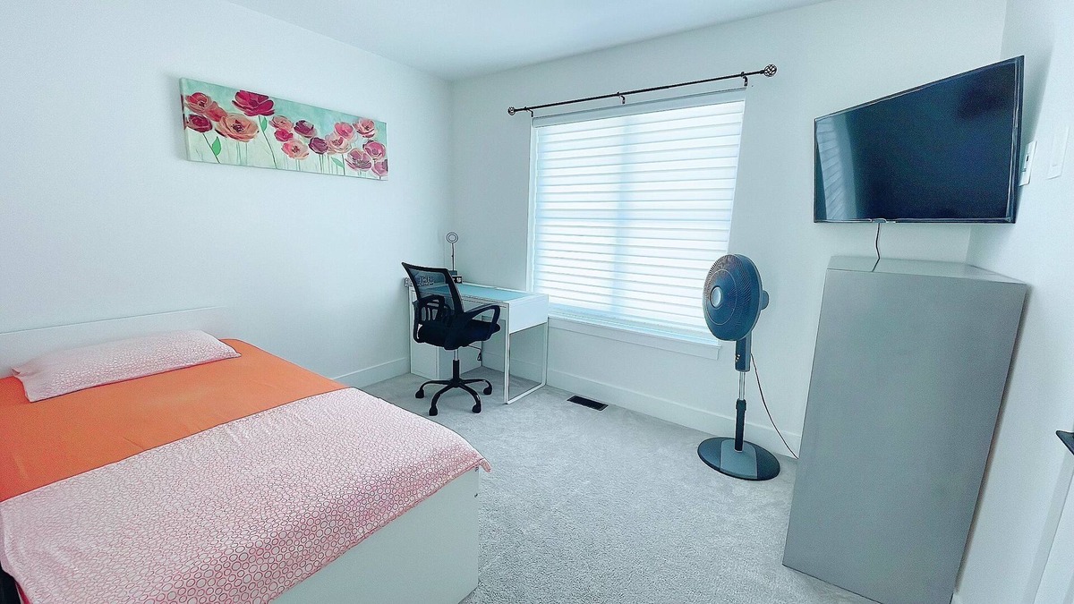 Surrey Newton House | one Bedroom in a townhouse