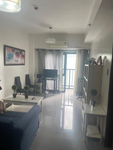 Salcedo Village Apartment | One bedroom located in salcedo village