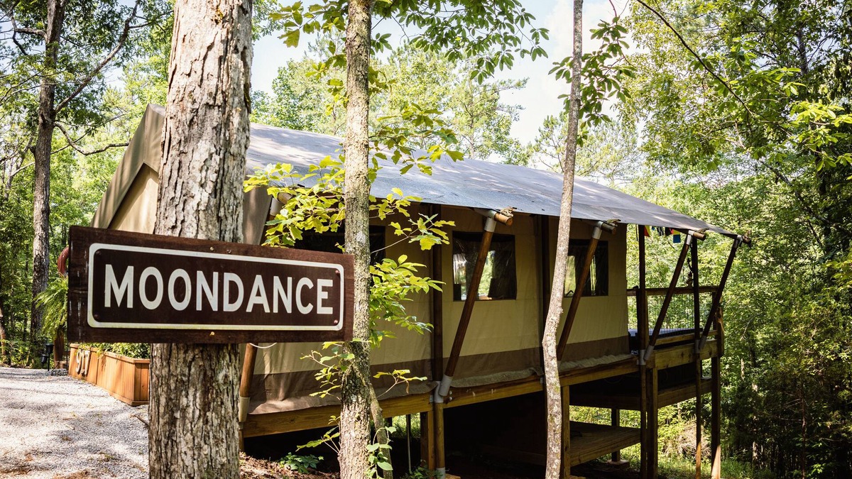 Dadeville Cabin | One Bedroom Luxury Glamp, deck, private Hot Tub at The Destination Resort