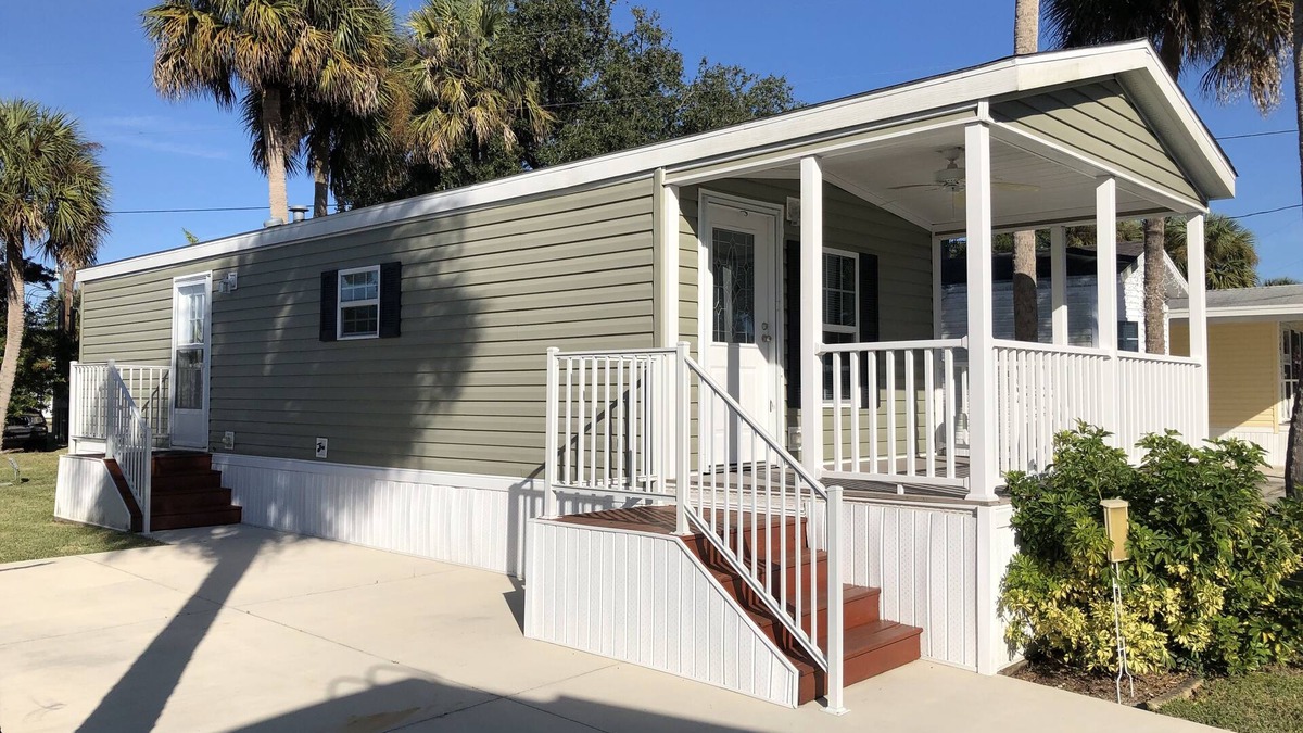 North Fort Myers Cottage | One Bedroom/One Bathroom Spacious Cottage
