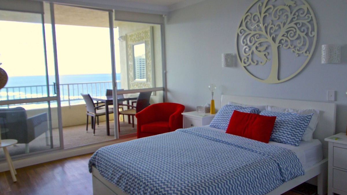 Surfers Paradise Apartment | One bedroom Sub Penthouse