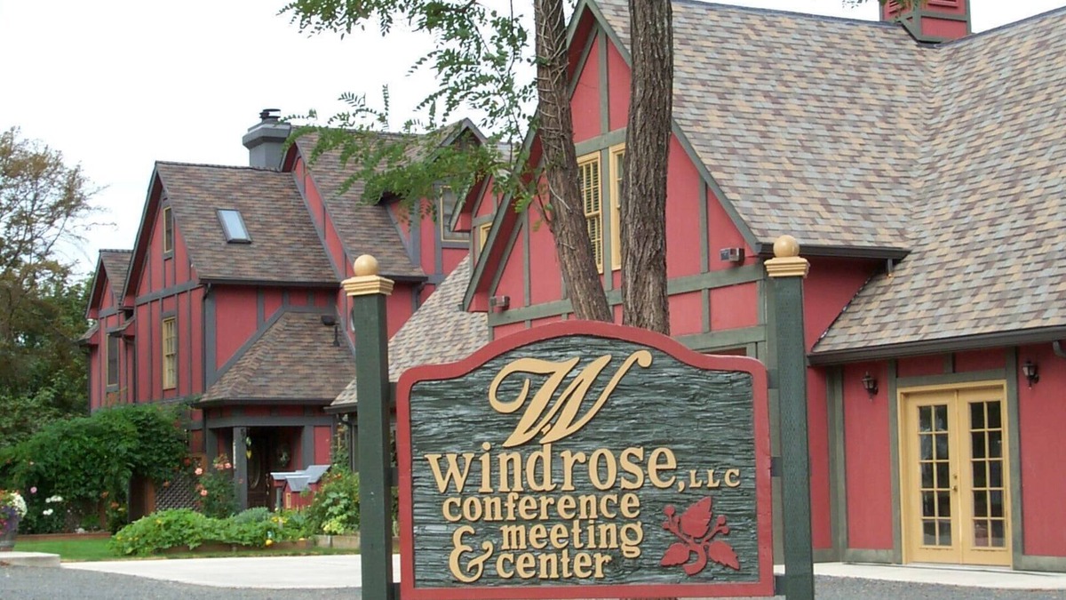 Newberg Apartment | One Bedroom Suite on 1.5 Acres in Wine Country