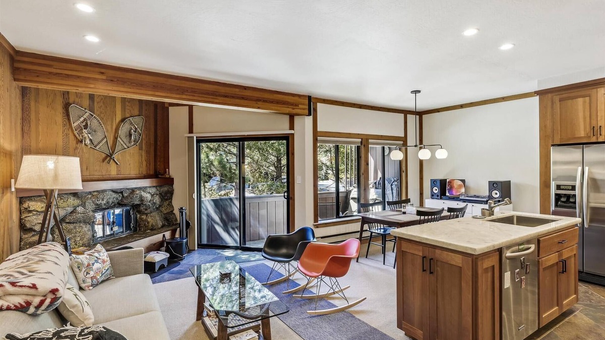 Olympic Valley Condo | One Bedroom walking distance to Palisades Tahoe!