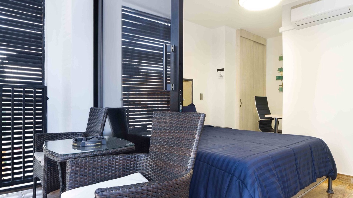 Medellin Apartment | One bedroom with Balcony ac and security hot tub Poblado