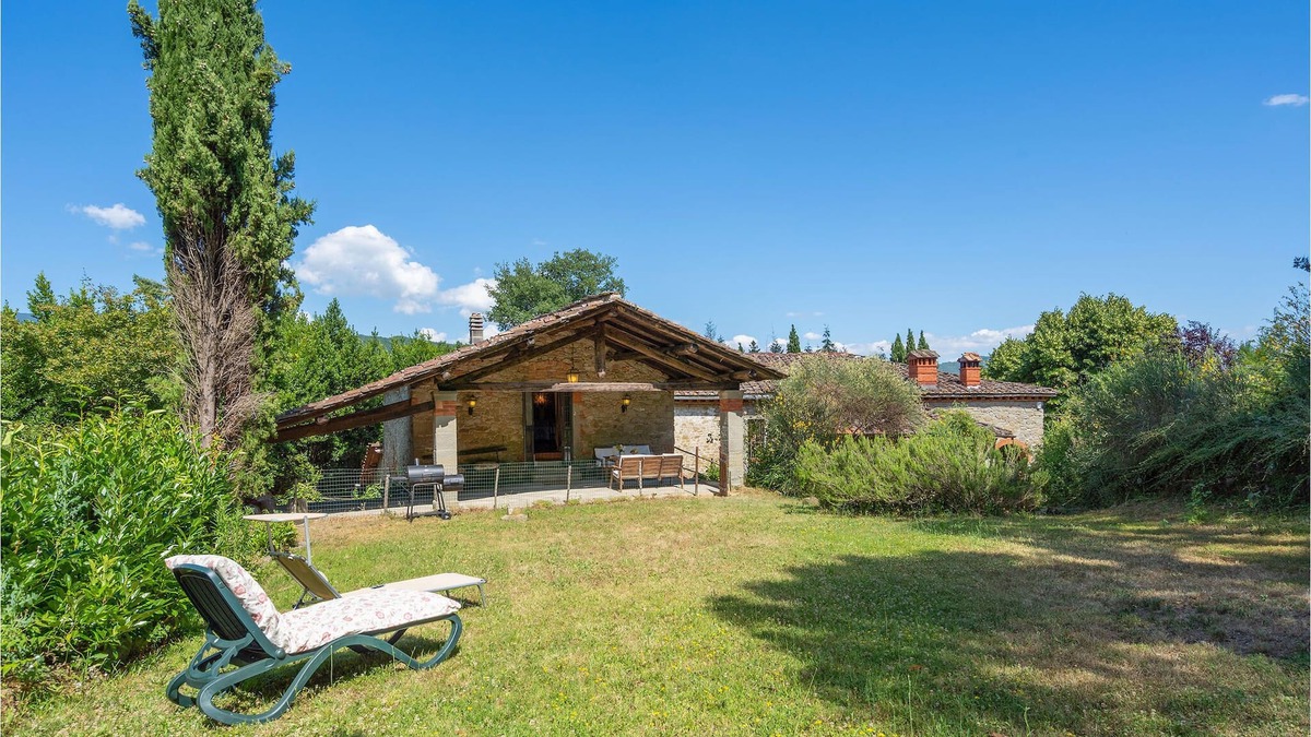 Porciano House | One km above Stia lies this friendly cottage.