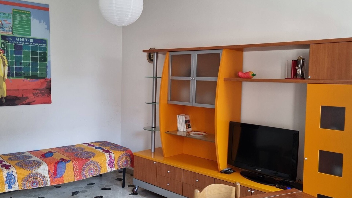 Ferrara Historic Centre Apartment | one night at the museum inside 2 bright city center apartment