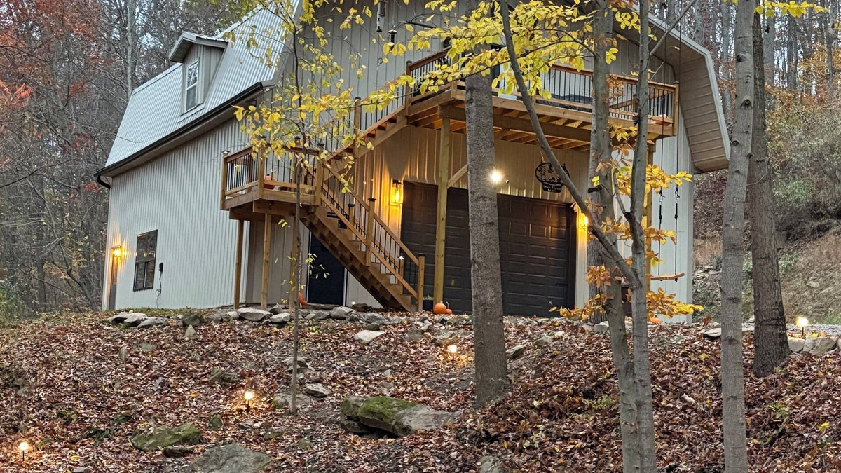 Warsaw House | One of a kind 4-bedroom barndominium in Warsaw, Ohio on 23 wooded acres.