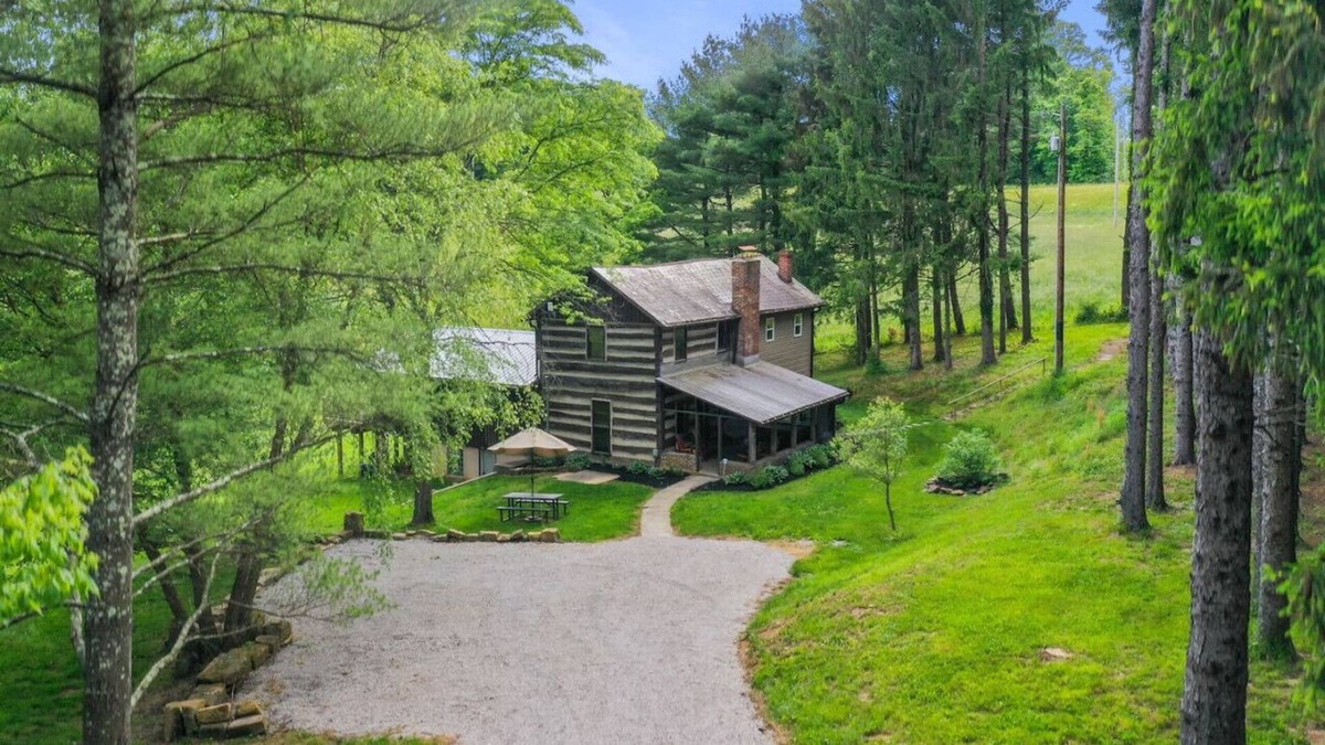 Sugar Grove Cabin | ONE OF A KIND HISTORIC LOG CABIN ON 10+ ACRES IN HOCKING HILLS