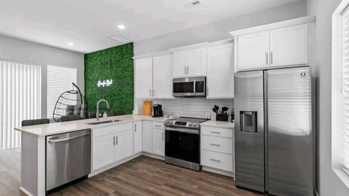 Chattanooga House | One Of A Kind townhouse with mountainline views of the city
