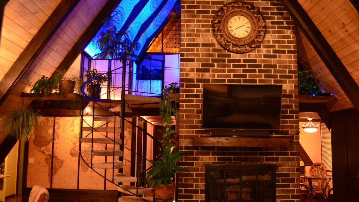 Madison House | ONE OF A KIND vacation rental with a view