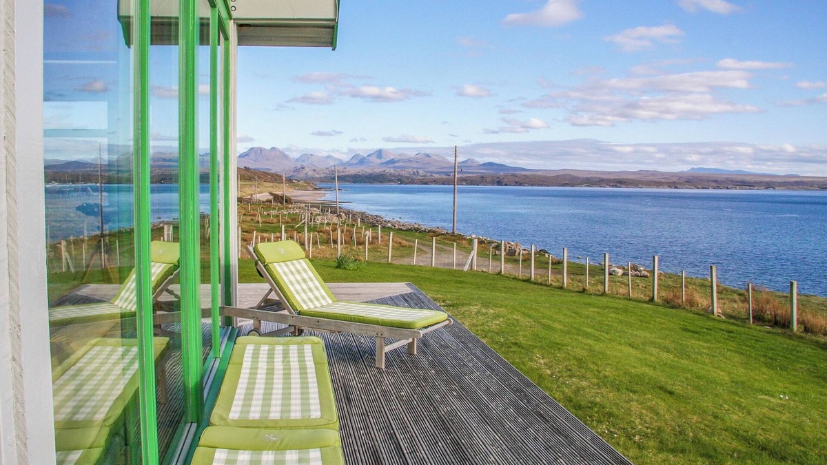 The Hebrides Cottage | One of the best views in the United Kingdom.