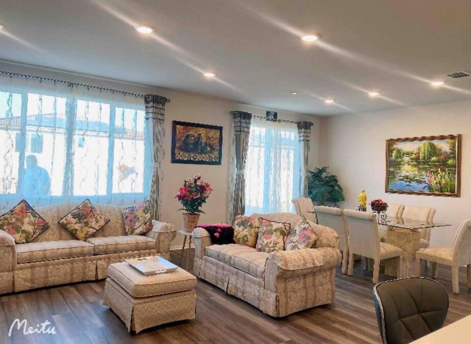 Riverside Villa | One -Story House With 3 Rooms