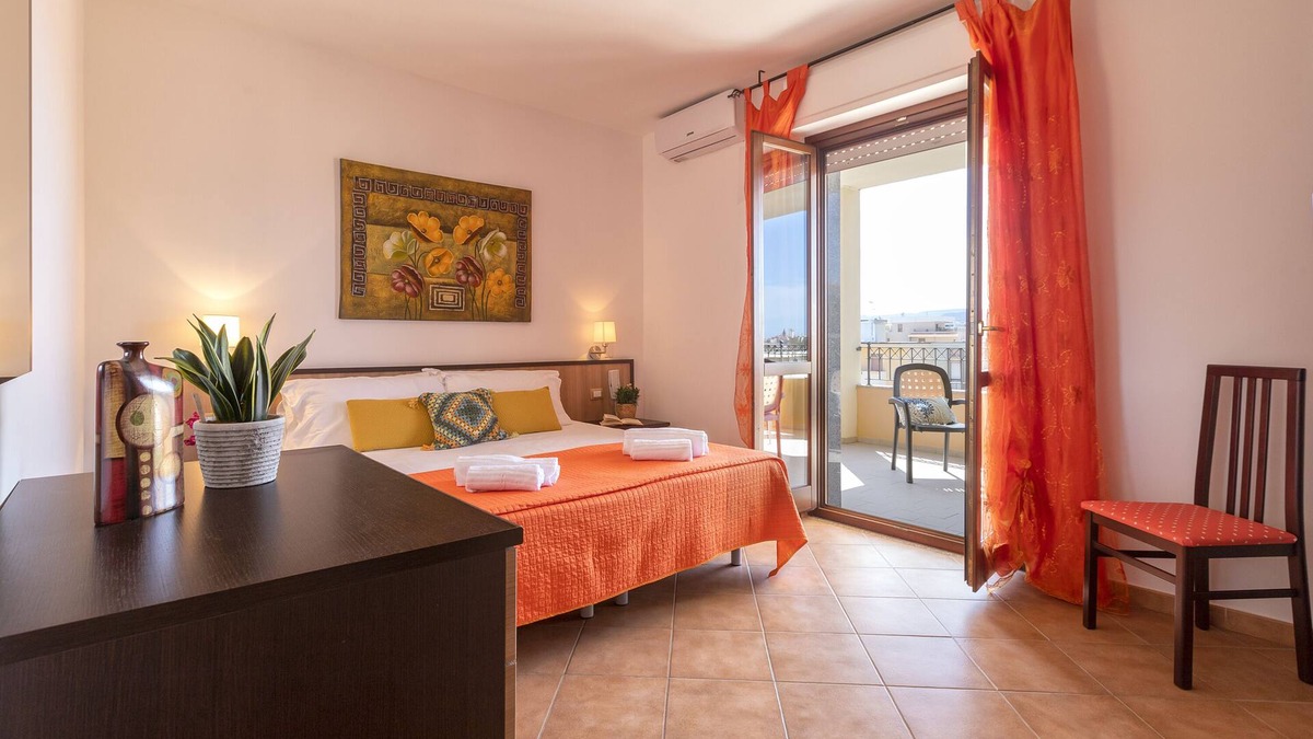 La Pietraia Condo | One/two bedroom apartments in Lido area 200 meters from the sea