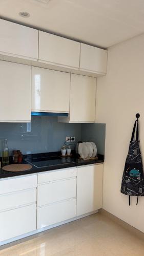Al Khuwair Apartment | One way
