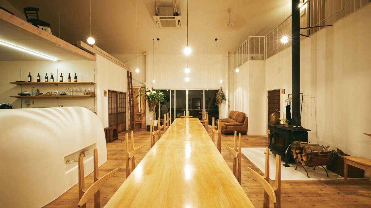 Mitoyo House | Onebuilding rental woodfired grill with food A/Mitoyo Kagawa