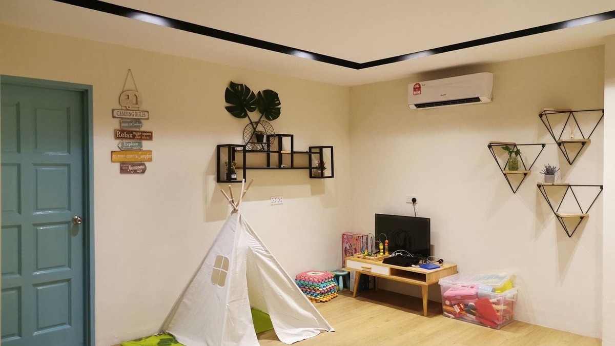 Bukit Indah Villa | OneRiimba Garden View Residence. Private Pool. Jacuzzi. Karaoke. 5mins Legoland