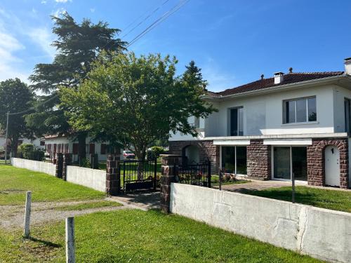 Saint-Jean-le-Vieux Bed & Breakfast | Ongi Etorri Chez les Ch'tis