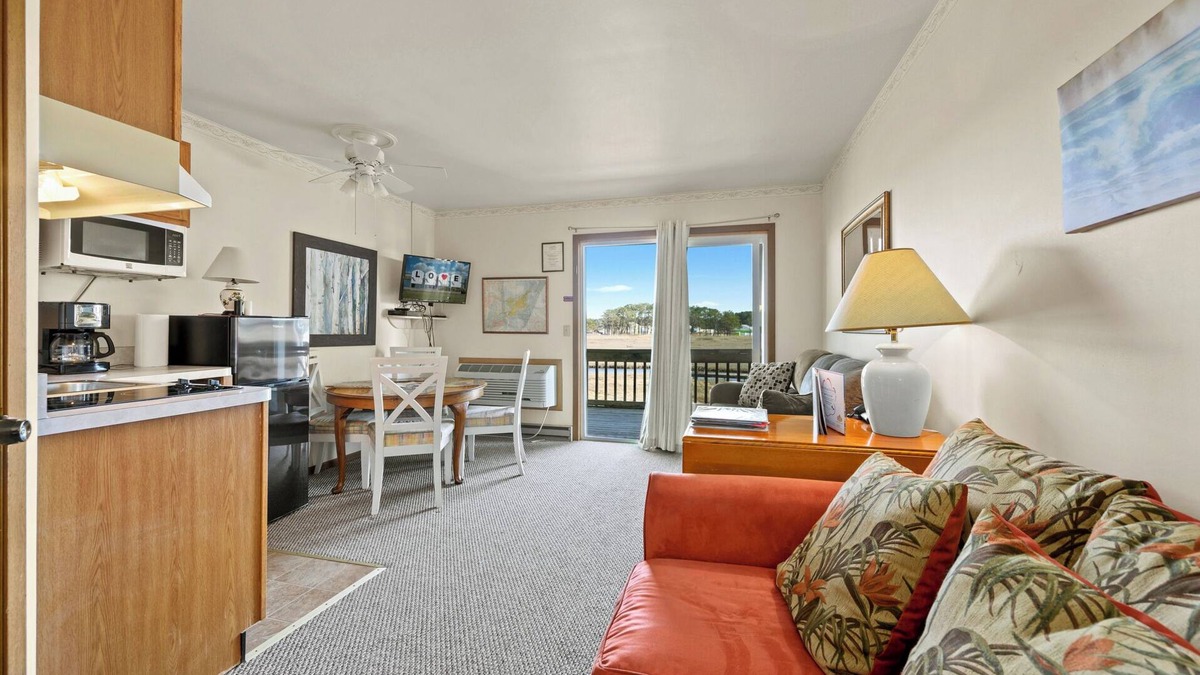 Chincoteague Condo | Only 5 min. from the Beach!