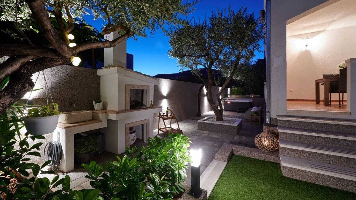 Trogir Villa | Only 5 mintes walk distance from old town centar, modern ,comfortable, calm area