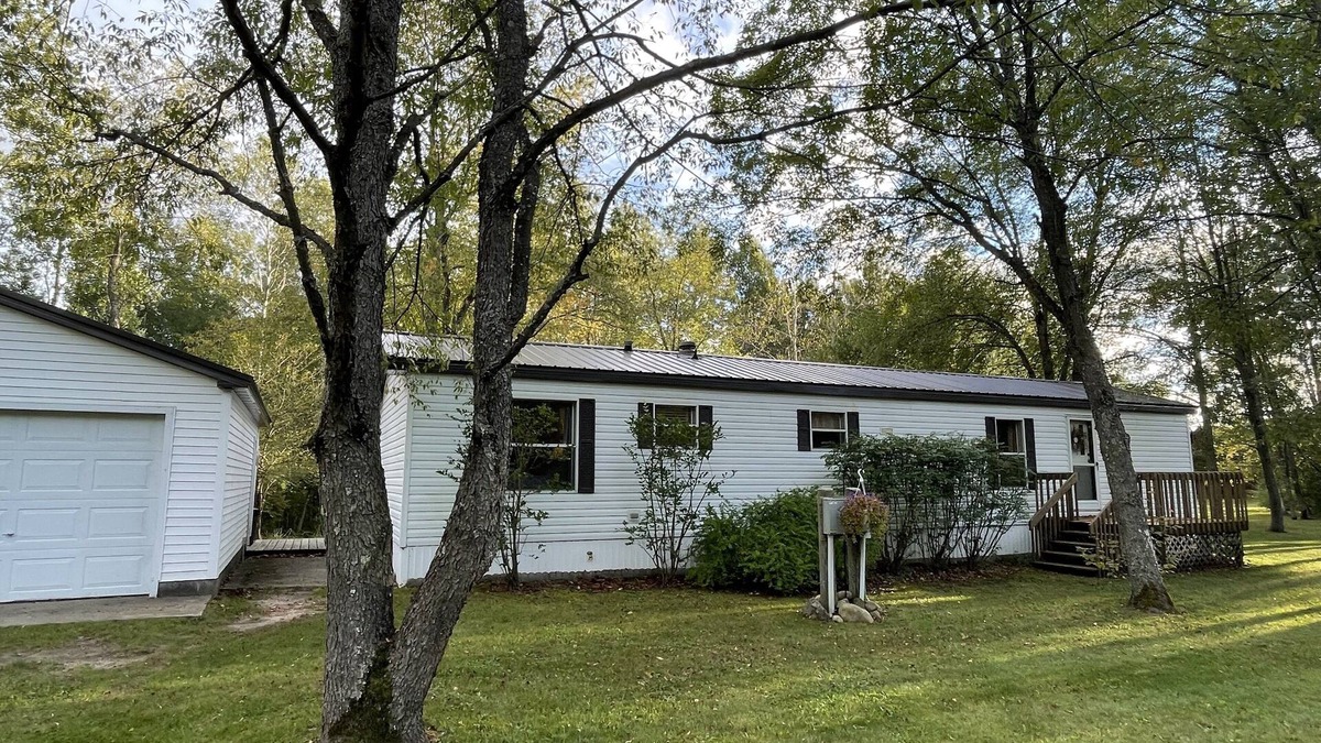 Thompsonville House | Only 5 minutes to Crystal: Please read our reviews & don’t overlook this one!