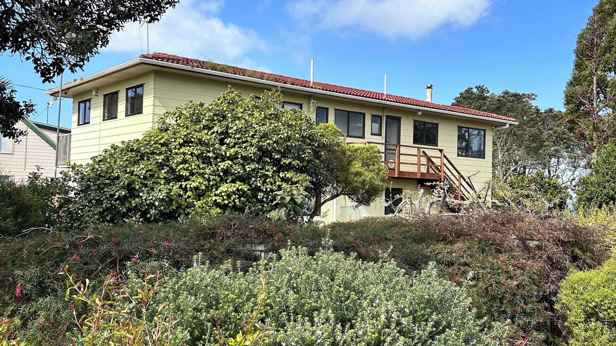Auckland House | Only 80 minutes from Auckland! Peaceful & restorative Awhitu Peninsula retreat.