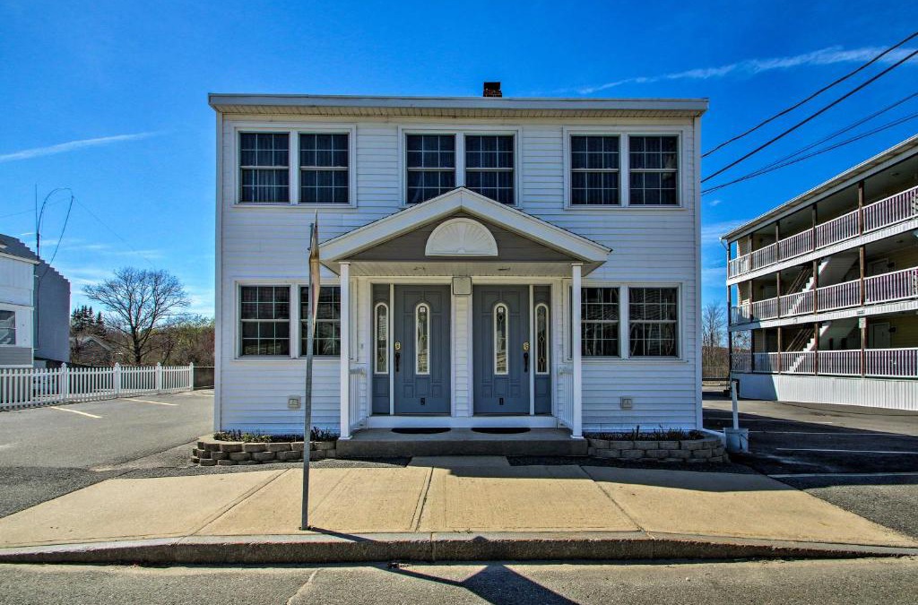 Old Orchard Beach Apartment | OOB Apt - 1 Block to Bay, Half-Mile to Pier!
