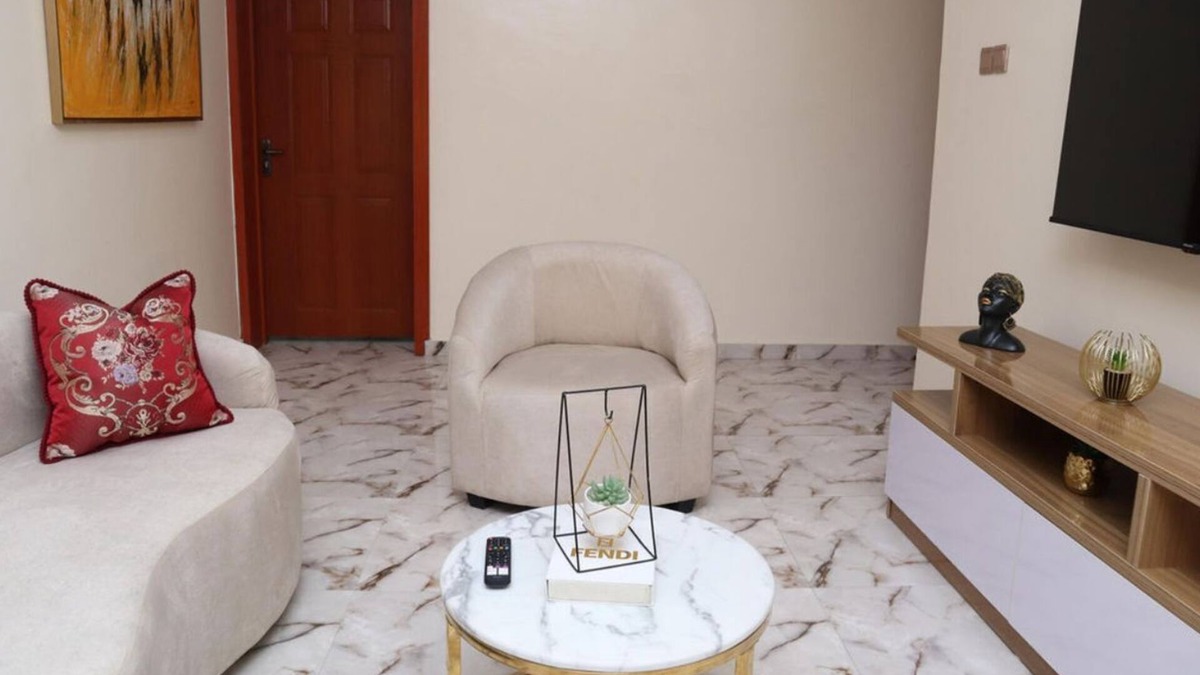 Ikeja Apartment | Opal- Charming 1-bedroom apartment in marvelous Lagos with AC