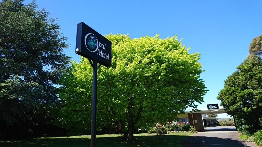 Leongatha Hotel | Opal Motel