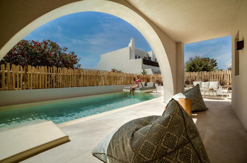 Perissa Hotel | Opalia Suites