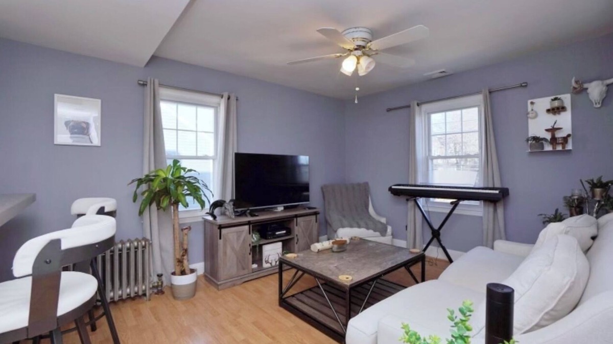 Summit Apartment | Open Concept APT with Full Gym