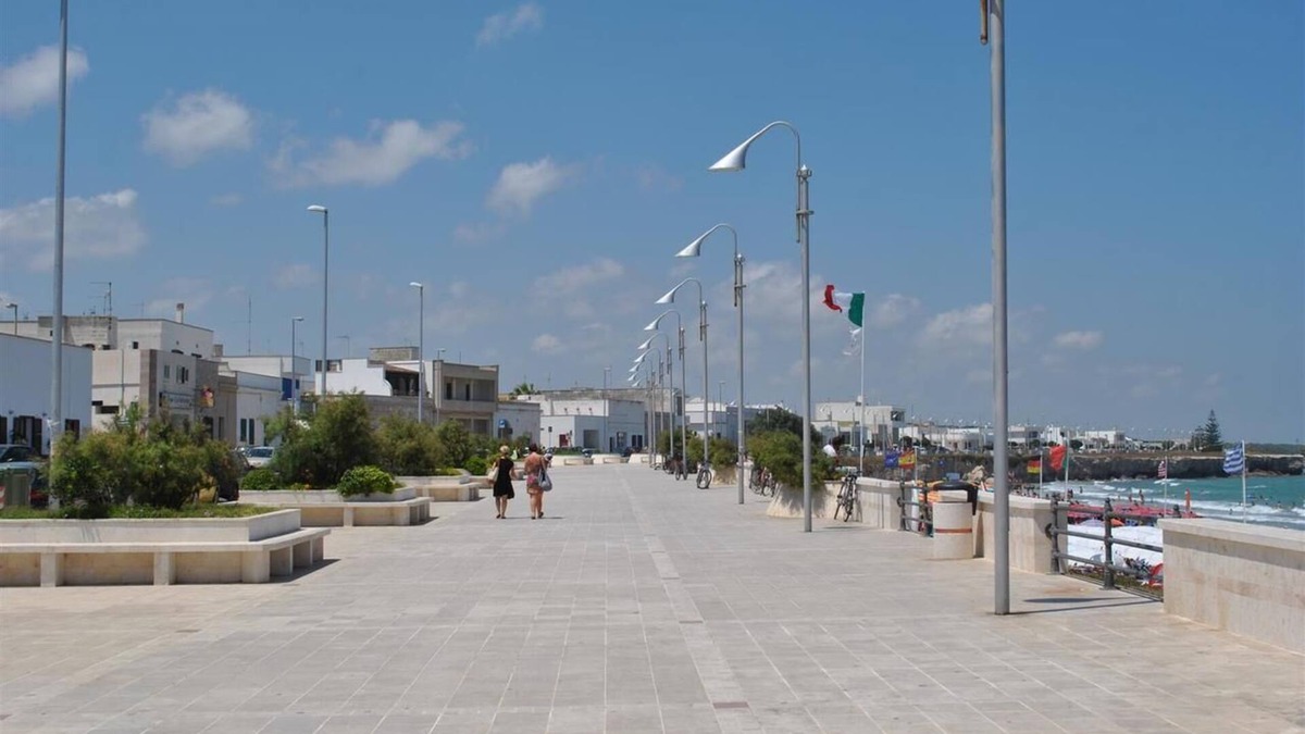 San Foca House | Open space apartment 10 meters from the SAN FOCA beach