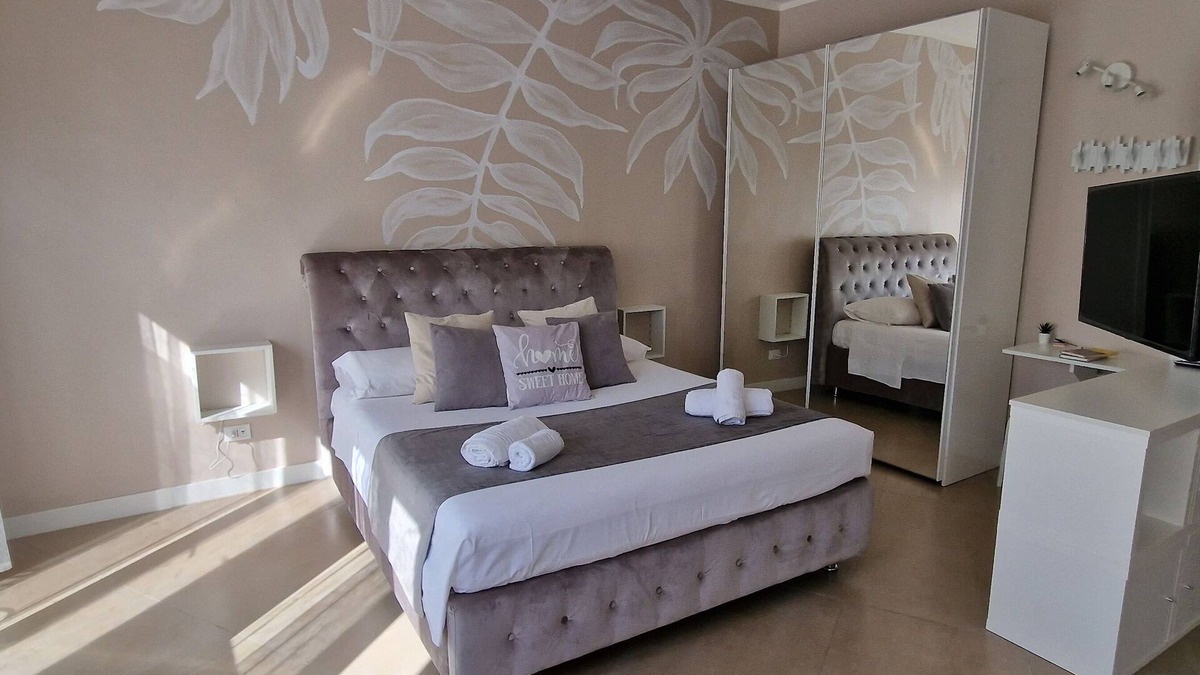 Livorno Apartment | Open space apartment - Kisses From Livorno - No Pet Allowed