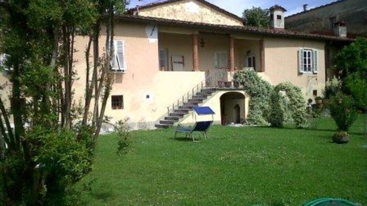 San Michele di Moriano Cottage | open space in ancient convent