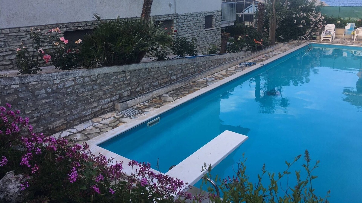 Campofilone Villa | Open space of 65 sqm with swimming pool 50 meters from the sea
