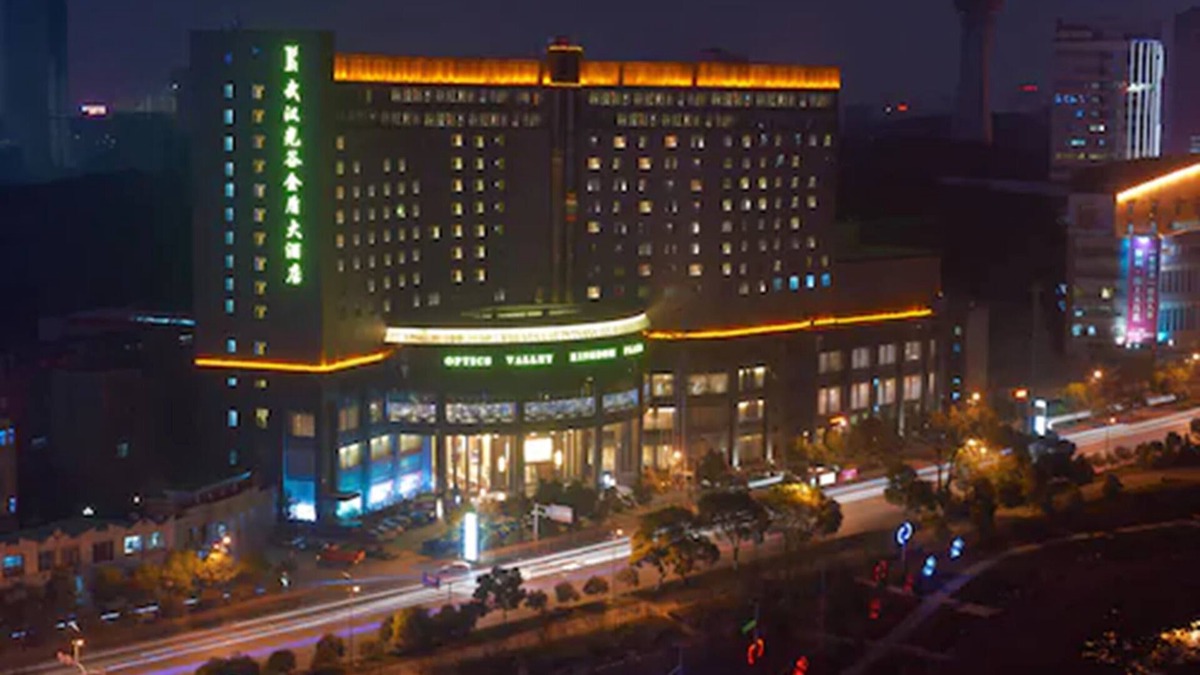 Hongshan Hotel | Optics Vally Kingdom Plaza
